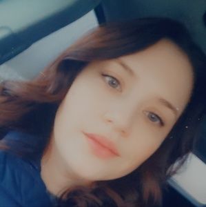 Meet your Posher, Brittney